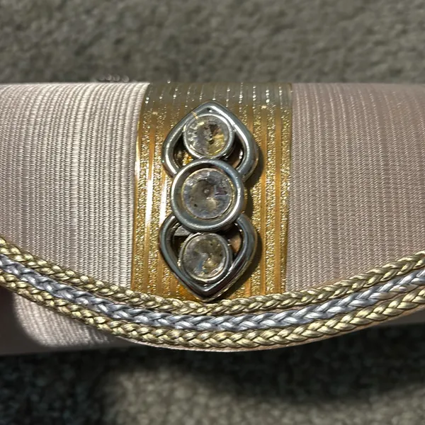 Vintage Cream Clutch with Gold magnetic closure chain strap evening bag - Image 10