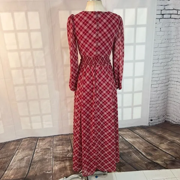 Gal meets glam Robyn maroon plaid long sleeve maxi dress size 0 - Image 8