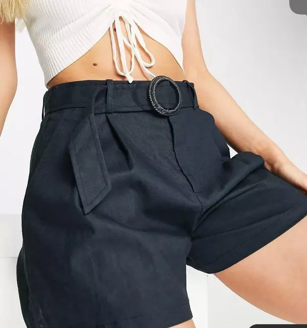 NWT High Rise High Waisted Belted Shorts with removable belt - Image 3