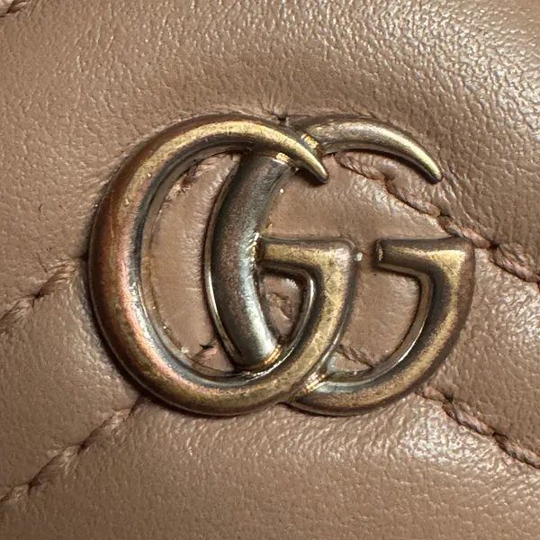Gucci Taupe Leather Card Holder with GG Logo - Image 3
