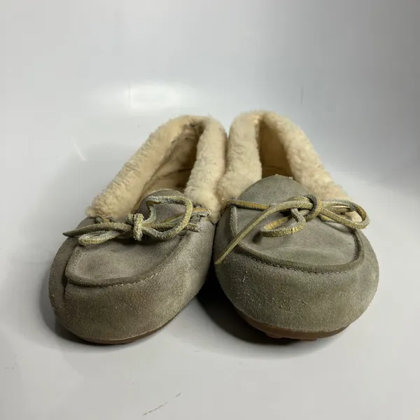 UGG Solana loafer slippers pewter gray shearling lined women's size‎ 10 cozy - Image 3