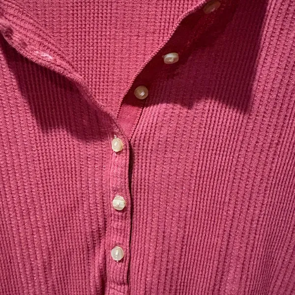 Aerie Long Sleeve Waffle Knit Henley Top (Magenta) Red women’s XL - Image 4