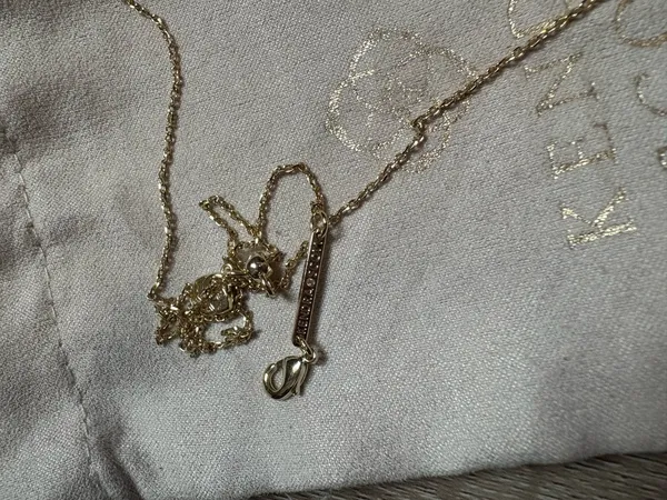 Kendra Scott Heart Necklace - Image 2
