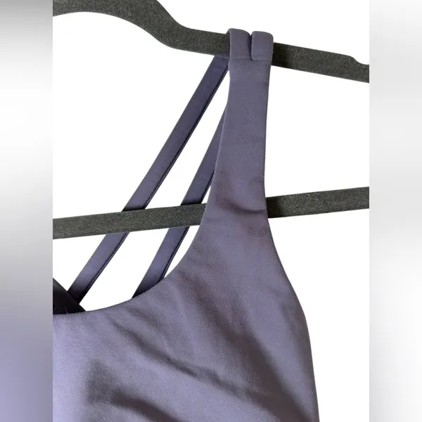 Lululemon Energy Bra Purple Quartz Size 4 Strappy Medium Support‎ Sports Bra - Image 4