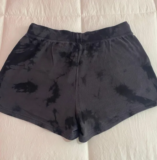 Old Navy Black Tie Dye Shorts - Image 2