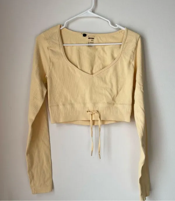 Bo + Tee Ribbed Long Sleeve Active Crop Top - Image 2