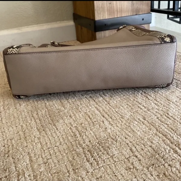 Kate Spade RARE  Jackson Purse - Image 4