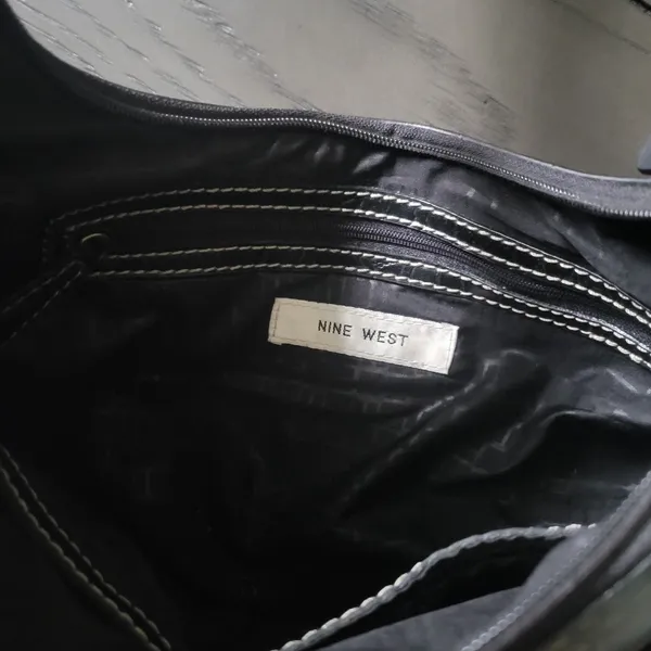 Nine west bag shoulder bag Purse handbag black buckle - Image 3