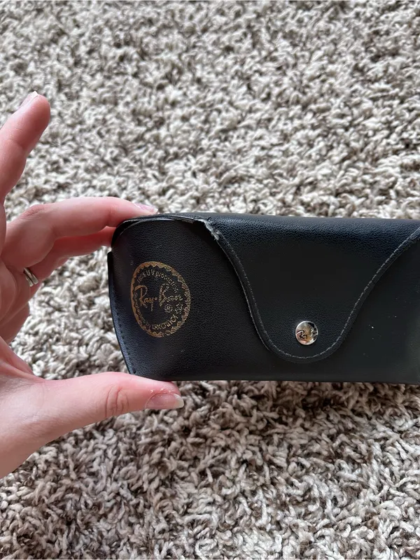 Ray-Ban Wayfarer Tortoise Sunglasses - Image 11