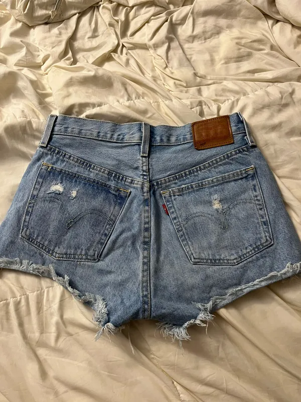 Levi's 501 Shorts - Image 2