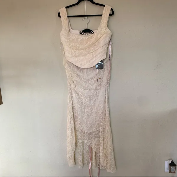 NWT House of CB 'Una' & 'THERESE' SET skirt corset in‎ VINTAGE CREAM LACE size S - Image 3