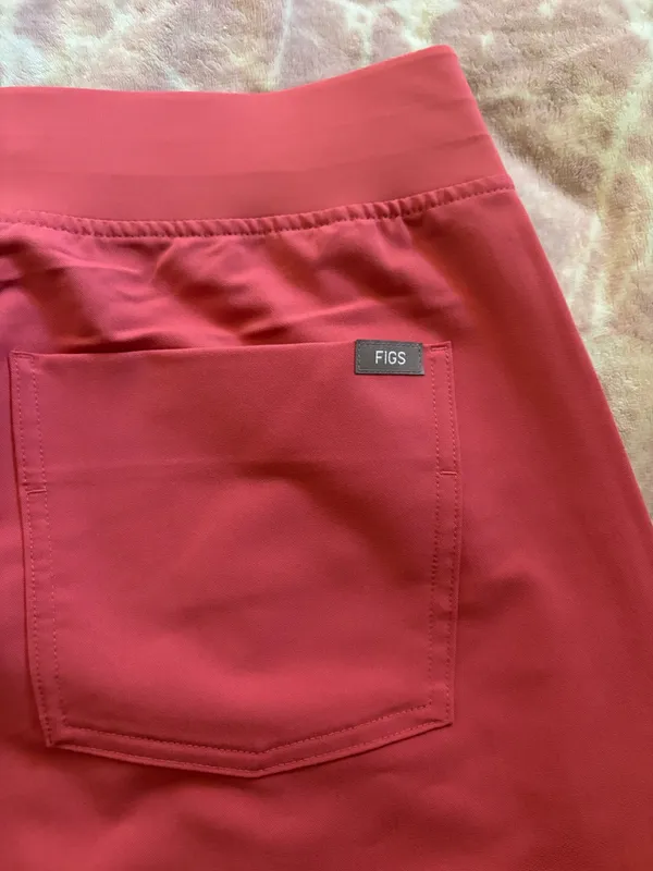 FIGS Zamora Scrub Pants - Image 4