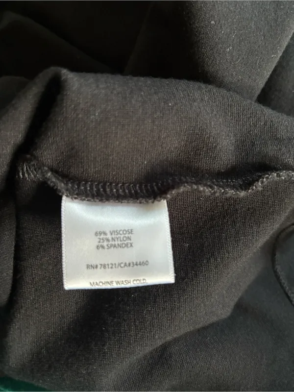 Lululemon Align Pant 30” Sz 4 Black Stretch Logo Pilates Yoga Workout - Image 7