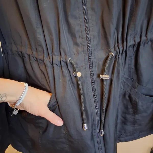 d.e.t.a.i.l.s INTL Parka in a Pocket Black Hooded Raincoat sz L Zip & Button Up - Image 3