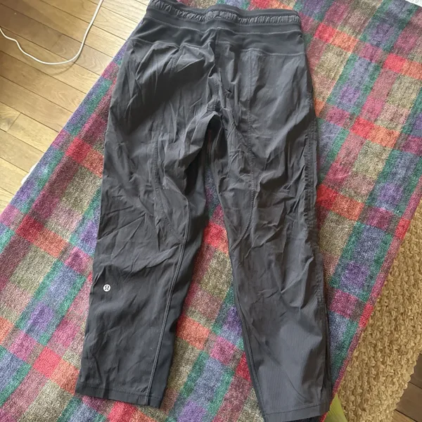 Lululemon Studio Pant III Black Pinstripe Unlined Joggers Size 4 - Image 6