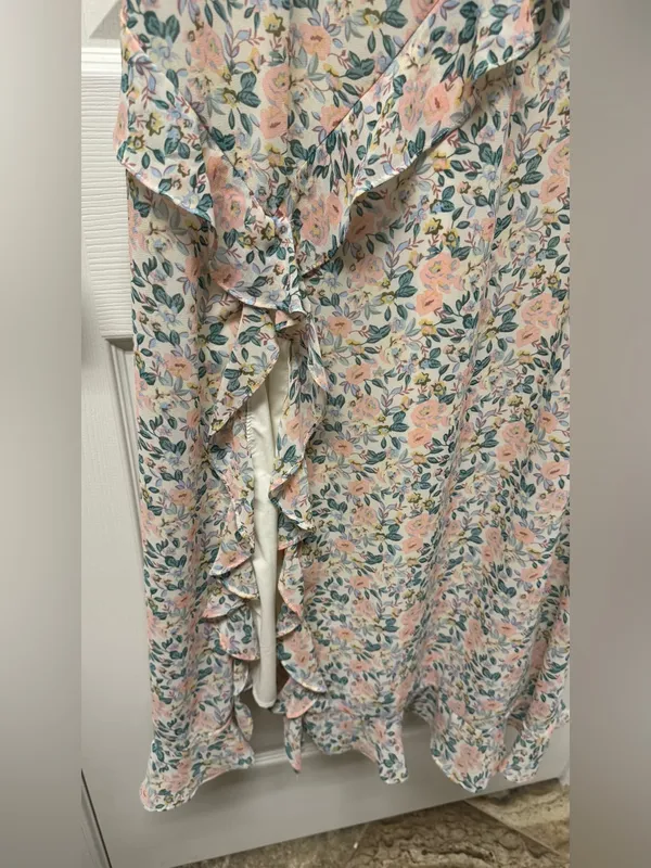 Astr Floral Ruffle Maxi Dress in Pink and Cream - Image 3