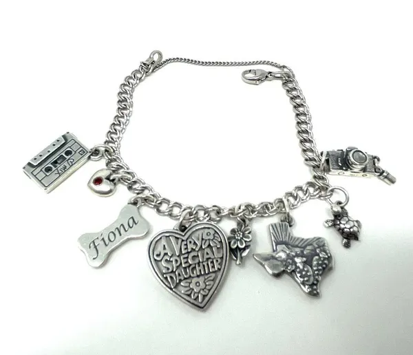 James Avery sterling silver charm bracelet, 8 charms - Image 4