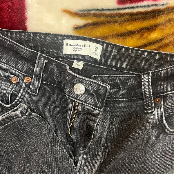 Abercrombie & Fitch Women's Dark Gray Straight Leg Jeans - Image 3