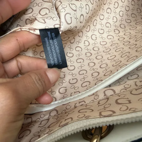 GUESS Quilted Two-Tone Tote in White and Black with Gold Hardware - Image 10