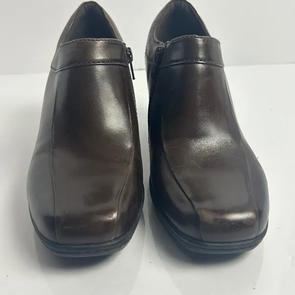 Clarks Womens Dark Brown Leather Square Toe Block Heel Ankle Booties‎ 9M - Image 2