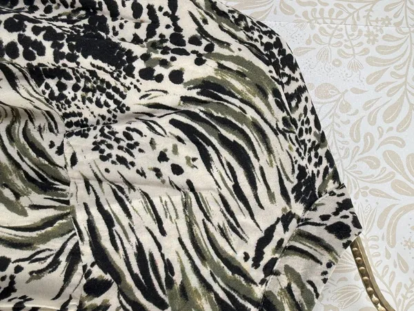 Anthropologie Cream and Green Zebra-Print Spit Neckline Blouse - Size - Large - Image 2
