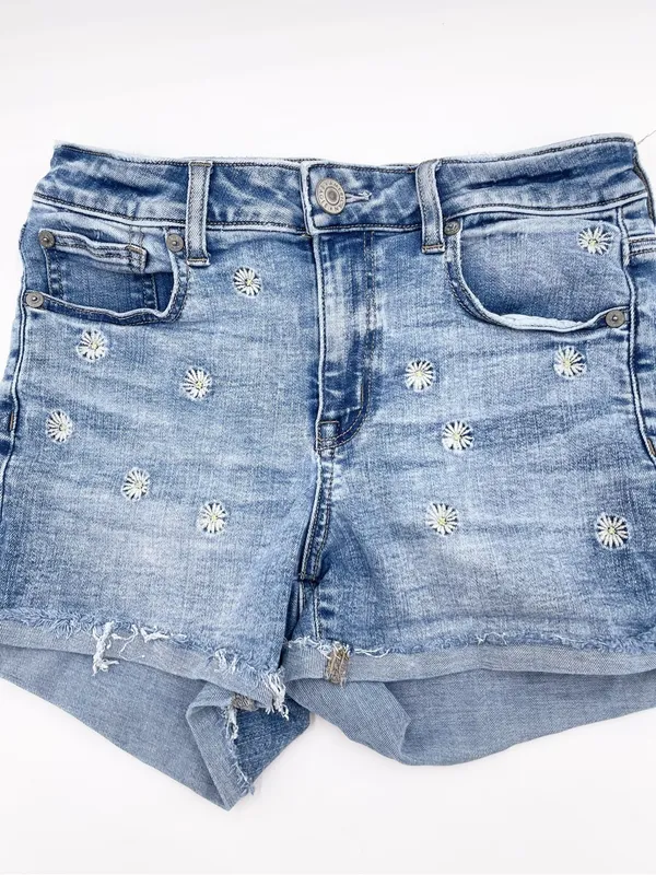 American Eagle Hi-Rise Shortie Size 4 Daisy Embroidered Denim Jean Shorts Cotton - Image 3