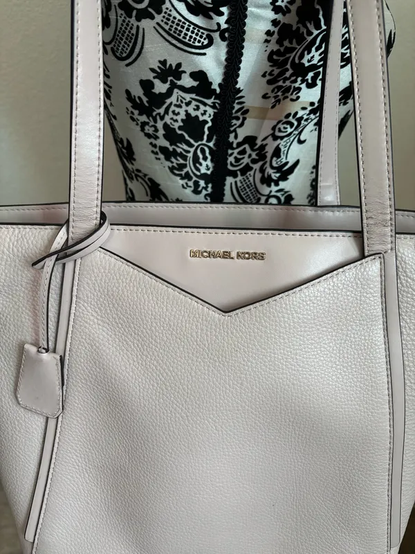 Michael Kors Purse - Image 4
