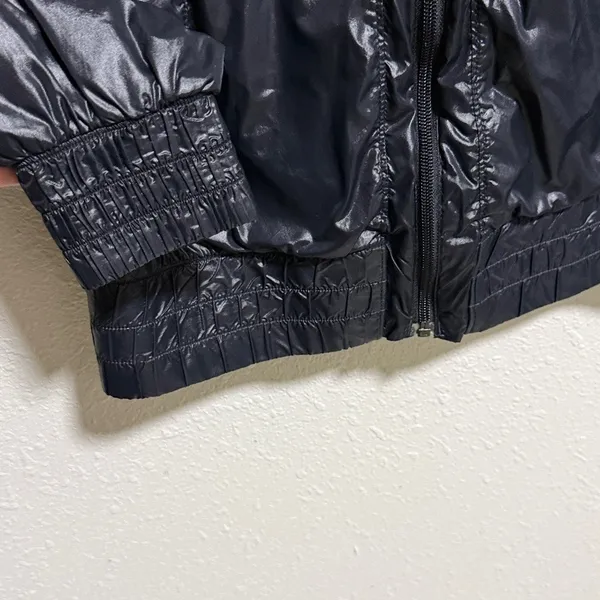 The North Face Hide away hoodie Woman's Black Shiny Windbreaker Full‎ Zip Small - Image 9