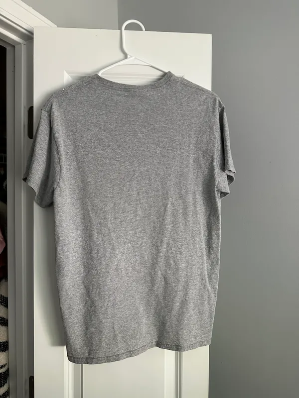 Gray T Shirt Size M - Image 2