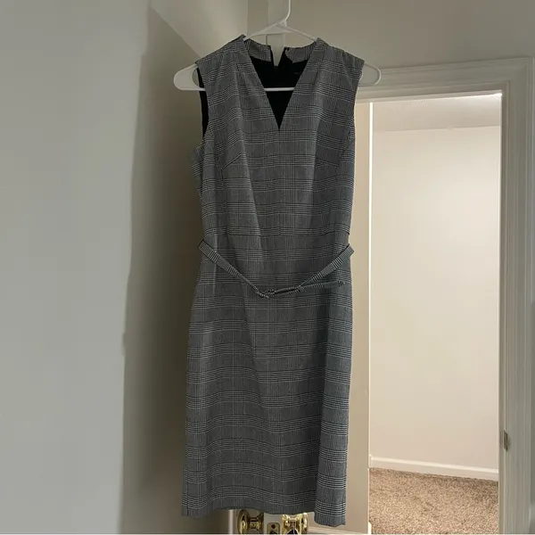 Ann Taylor Belted Sleeveless Dress in Glen Plaid 2 Petite - Image 6