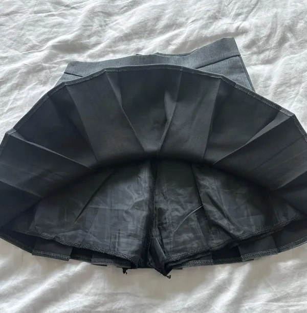 Skirt Gray Size XS - Image 3