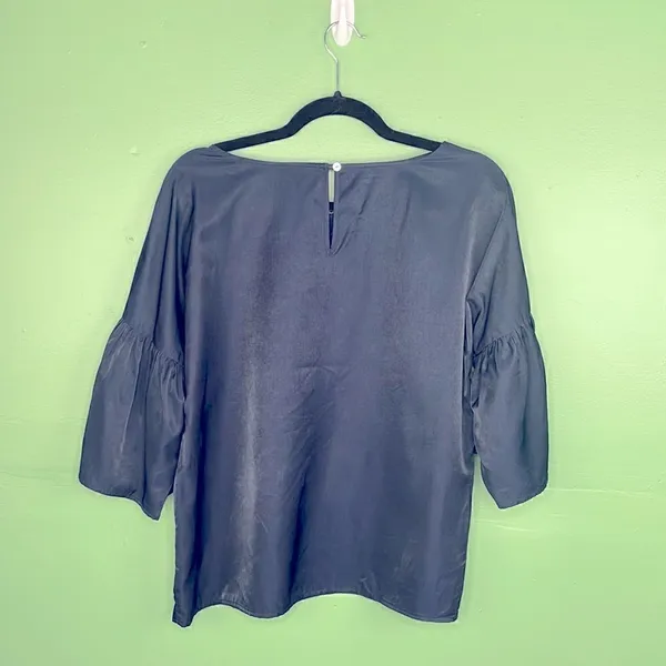 Forever 21 Embellished Top size Medium Dark Blue/Navy - Image 8