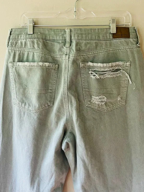 American Eagle Sz 14 Sage Green Womens Ripped High Rise Straight Mom Jeans - Image 5