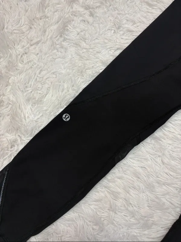 Lululemon black ankle mesh leggings size 6 - Image 3