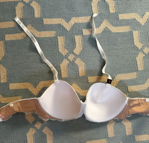 Victoria's Secret Bra - Image 3