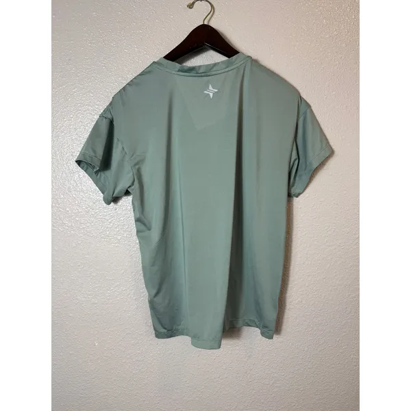 Tuckernuck Performance Short Sleeve‎ Athletic Tee Sage Green Size S - Image 2
