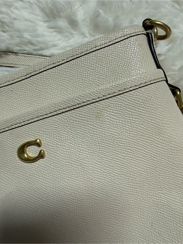 Coach Kitt Crossbody Bag Ivory Leather Gold Hardware - Image 8