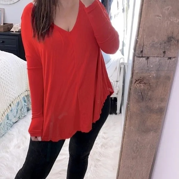 FREE PEOPLE size small oversized longsleeve top - Image 2