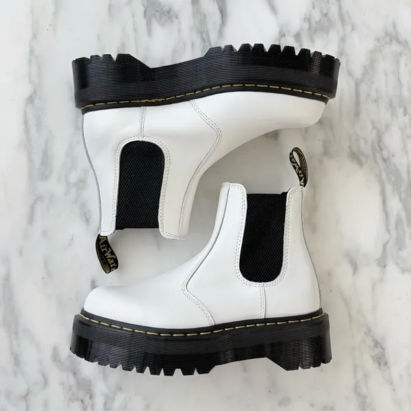Dr Martens 2976 Quad Smooth Leather Platform Chelsea Boots • Sz W9/M8 - Image 4