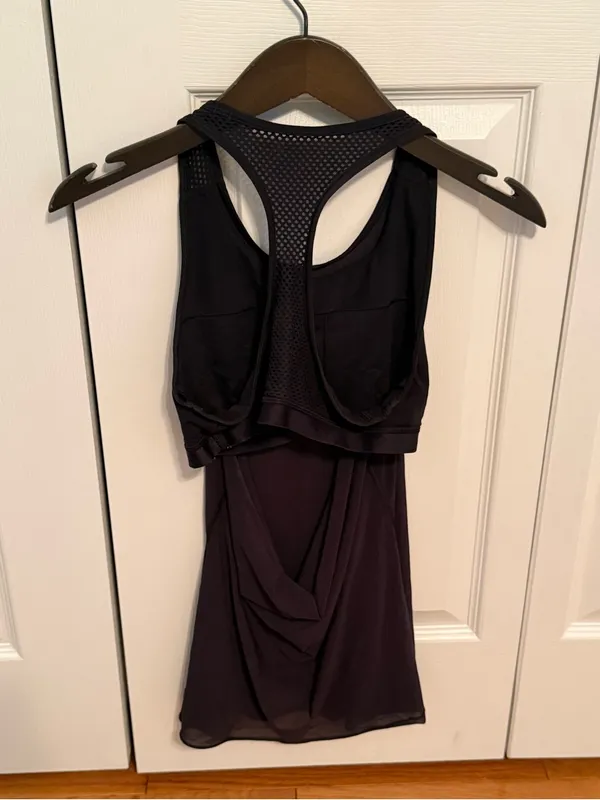 Lululemon Fit Physique Tank in Black - Image 4