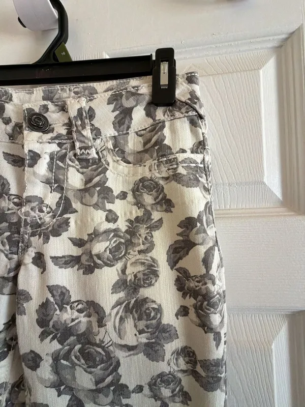 Maurice Black and White Floral Skinny Jeans - Image 6