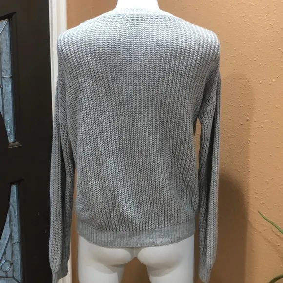 Forever 21 gray knit sweater - Image 3