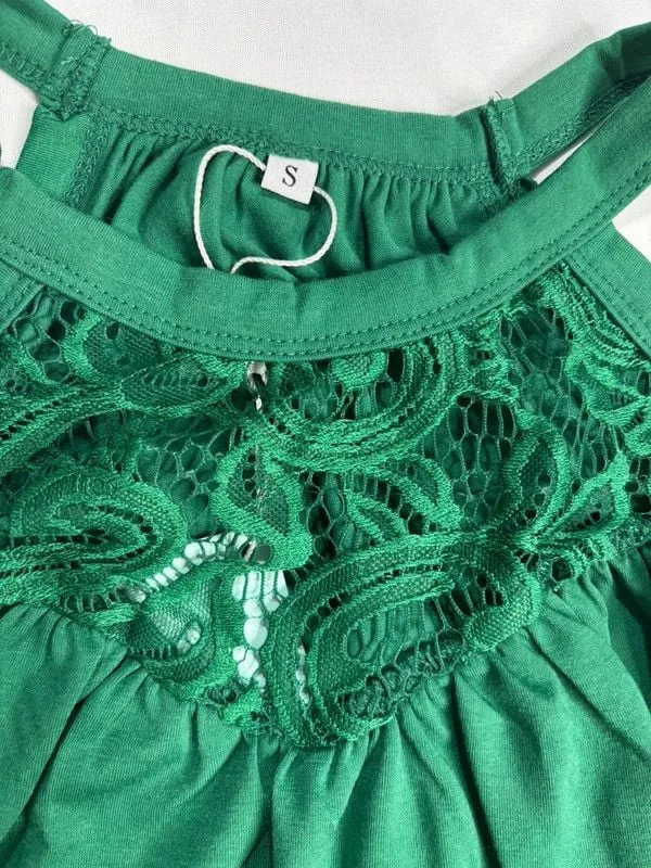 Green lace halter top with floral embroidery - Image 2