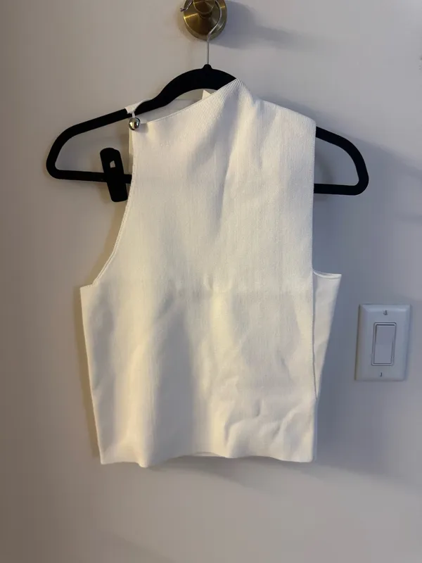 Ruby and Jenna white asymmetrical top Size XS - Image 3