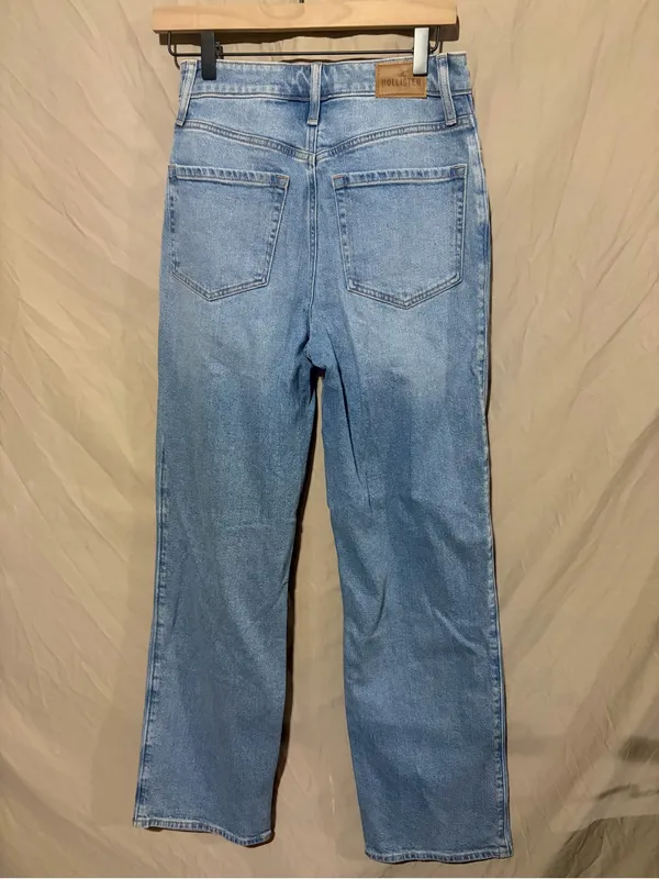 Hollister ultra high rise dad jeans - Image 3