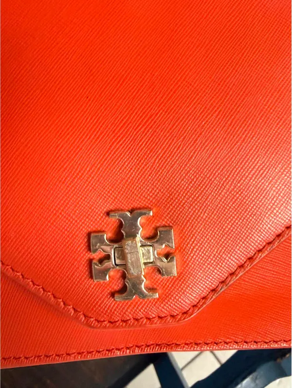 Tory Burch Red Leather Crossbody Bag with Gold Chain Strap - Image 5