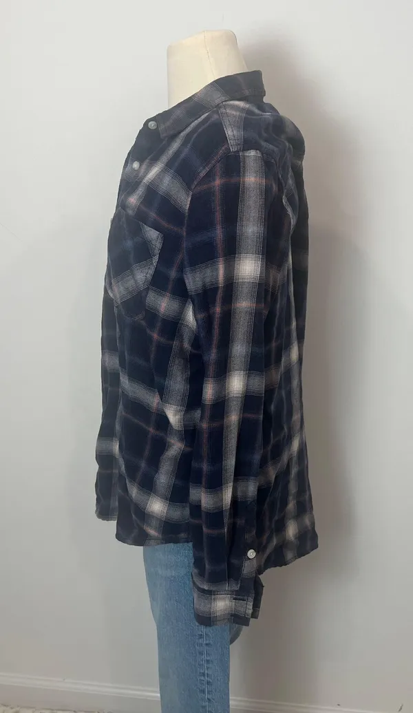 Mossimo Long Sleeve Flannel Button Up  - Image 2