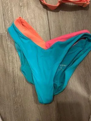 ONEONE Bikini - Image 4