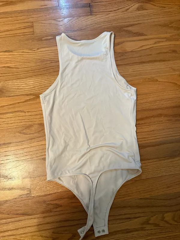Express cream body suit - Image 3