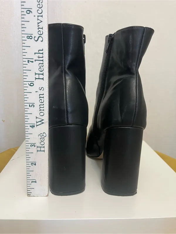 Tahari Black Pointed-Toe Block Heel Ankle Boots - Image 8